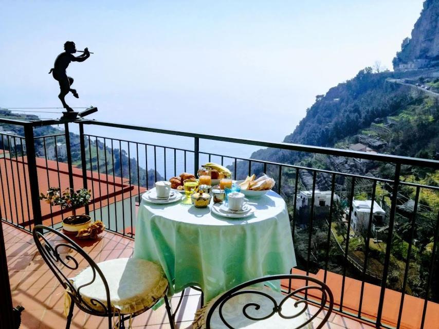 Domus Gaia Bed and Breakfast Amalfi Buitenkant foto